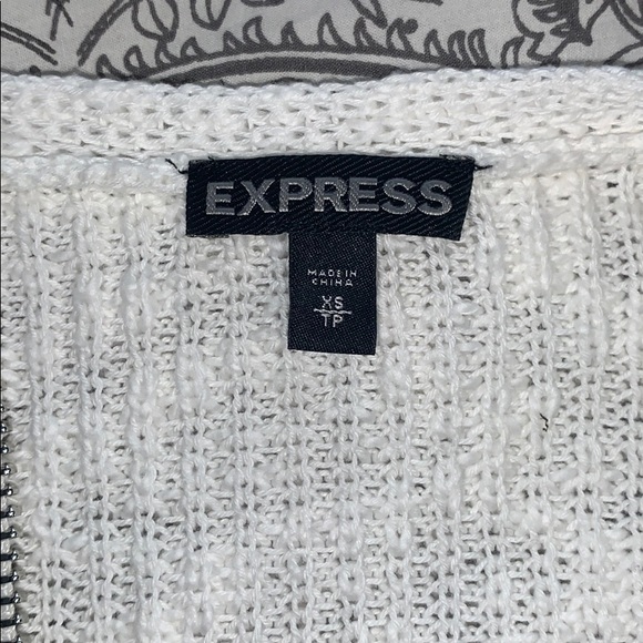 Express sweater - Picture 2 of 6